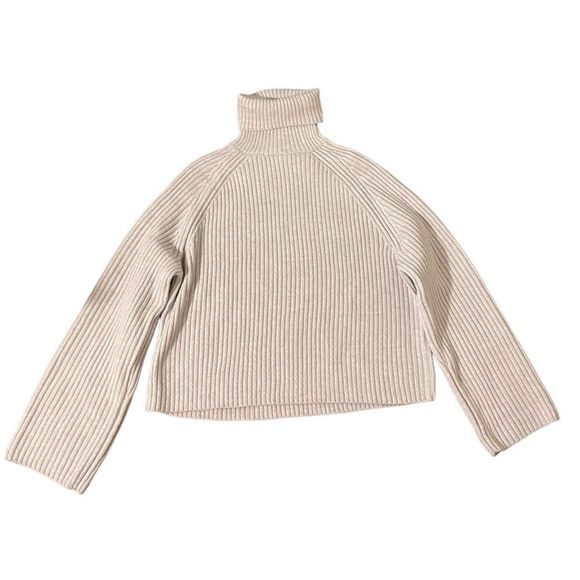 NWOT H&M Women’s Light Lavender Turtleneck (M) - Picture 3 of 6